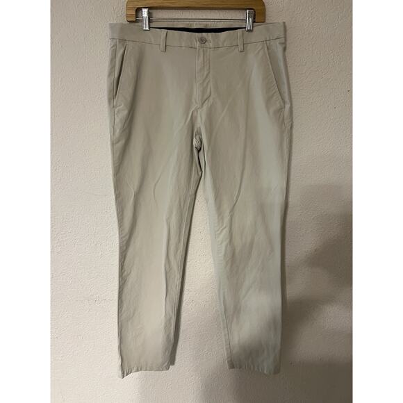 Vineyard Vines Performance 36x30 Beige Golf Chino Pants Stretchy - Picture 1 of 7